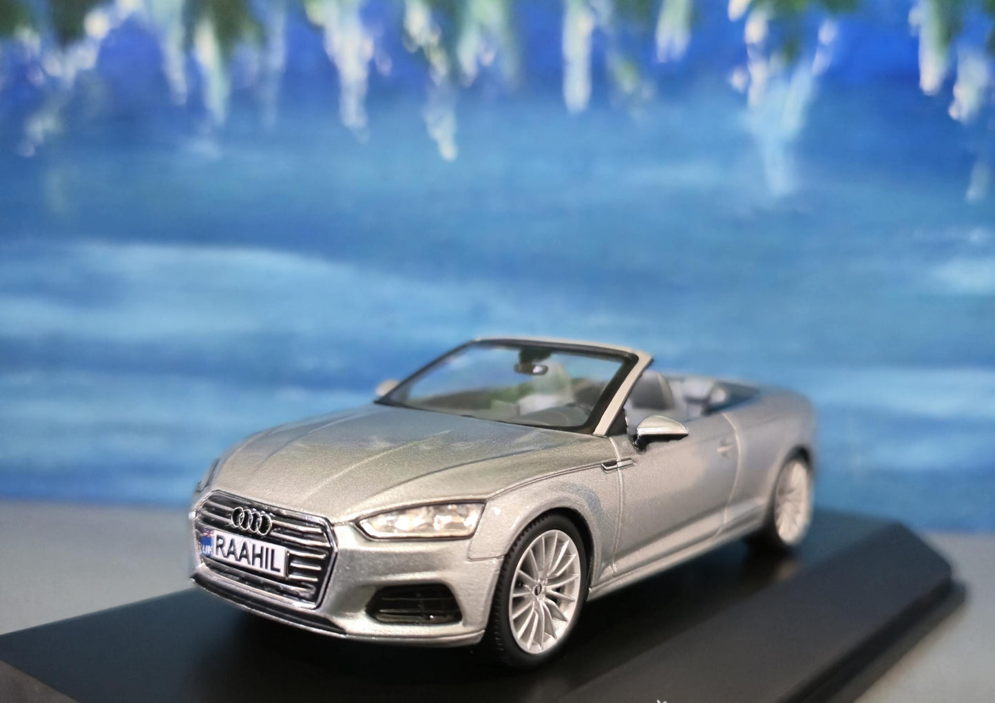 Audi A5 Cabriolet Diecast Car: 1/43 Scale Silver Metallic Model