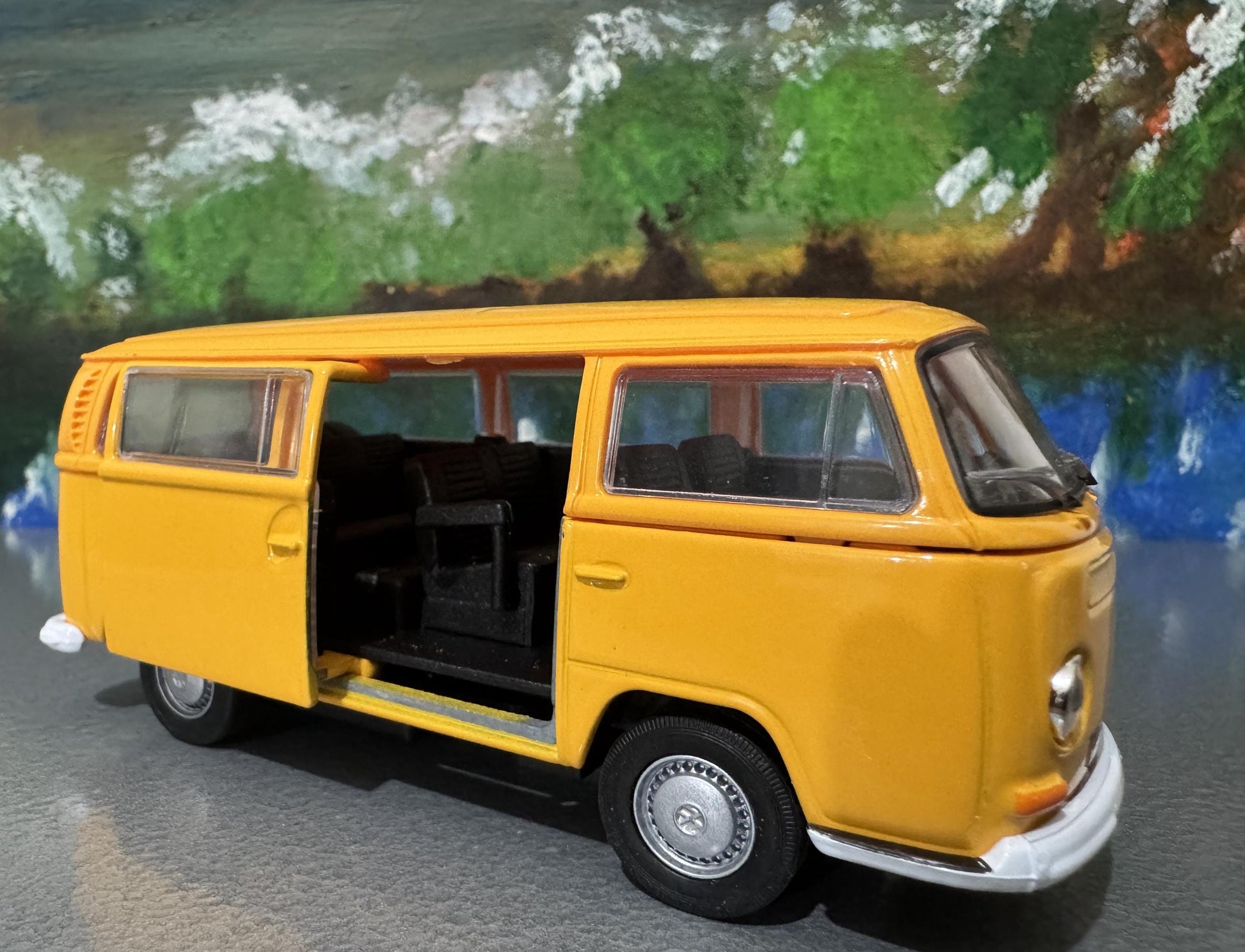 VW T2 Transporter Bus Toy Car PERSONALISED PLATES 1:39 scale Model boy girl dad mom uncle grandad brother Birthday Easter gift Boxed