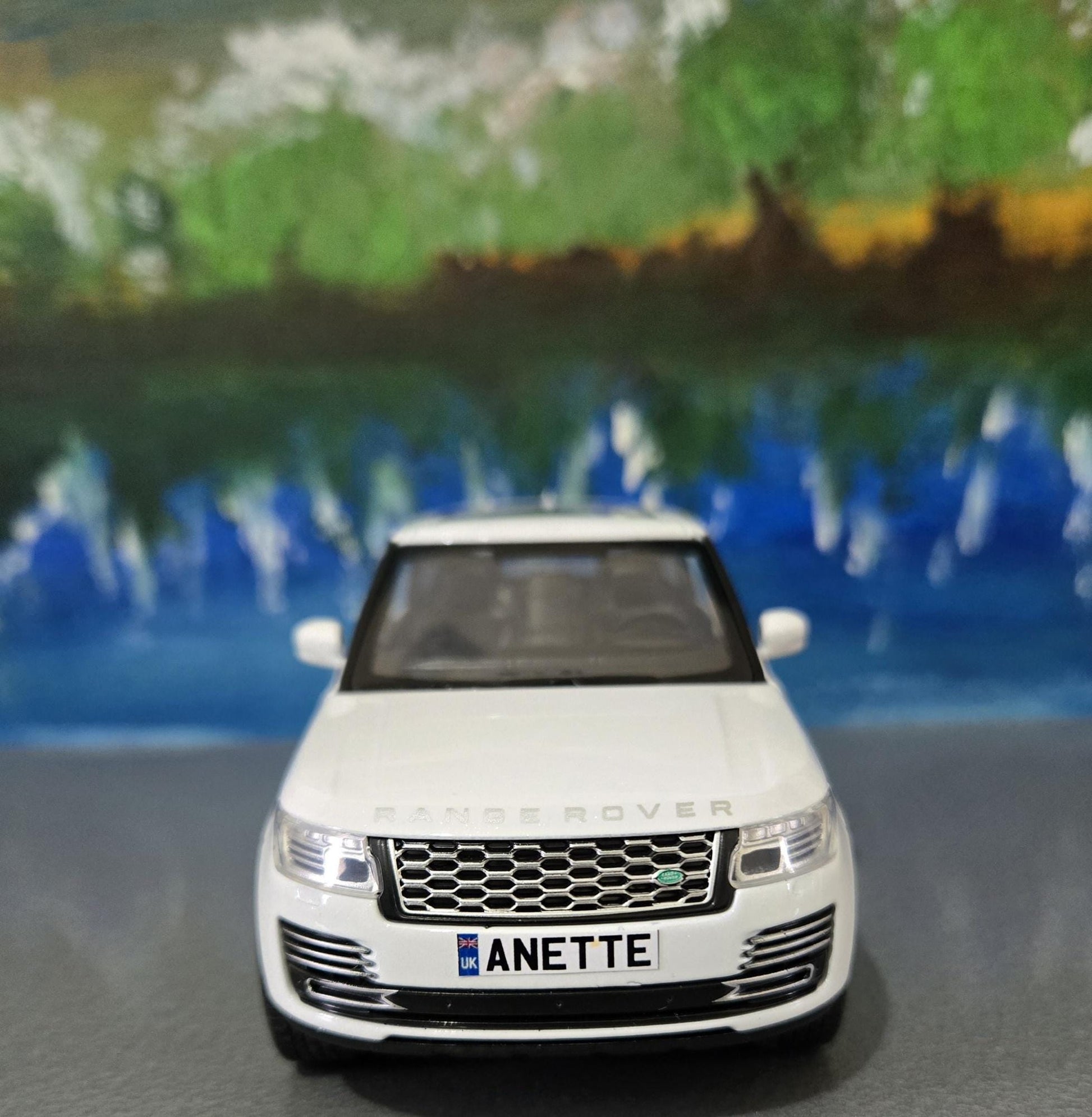 1:32 Land Rover Range Rover SV Diecast Model Car, Toy with Light & Sound - Personalised Gift for Him, 50th Anniversary Edition, Pearl White