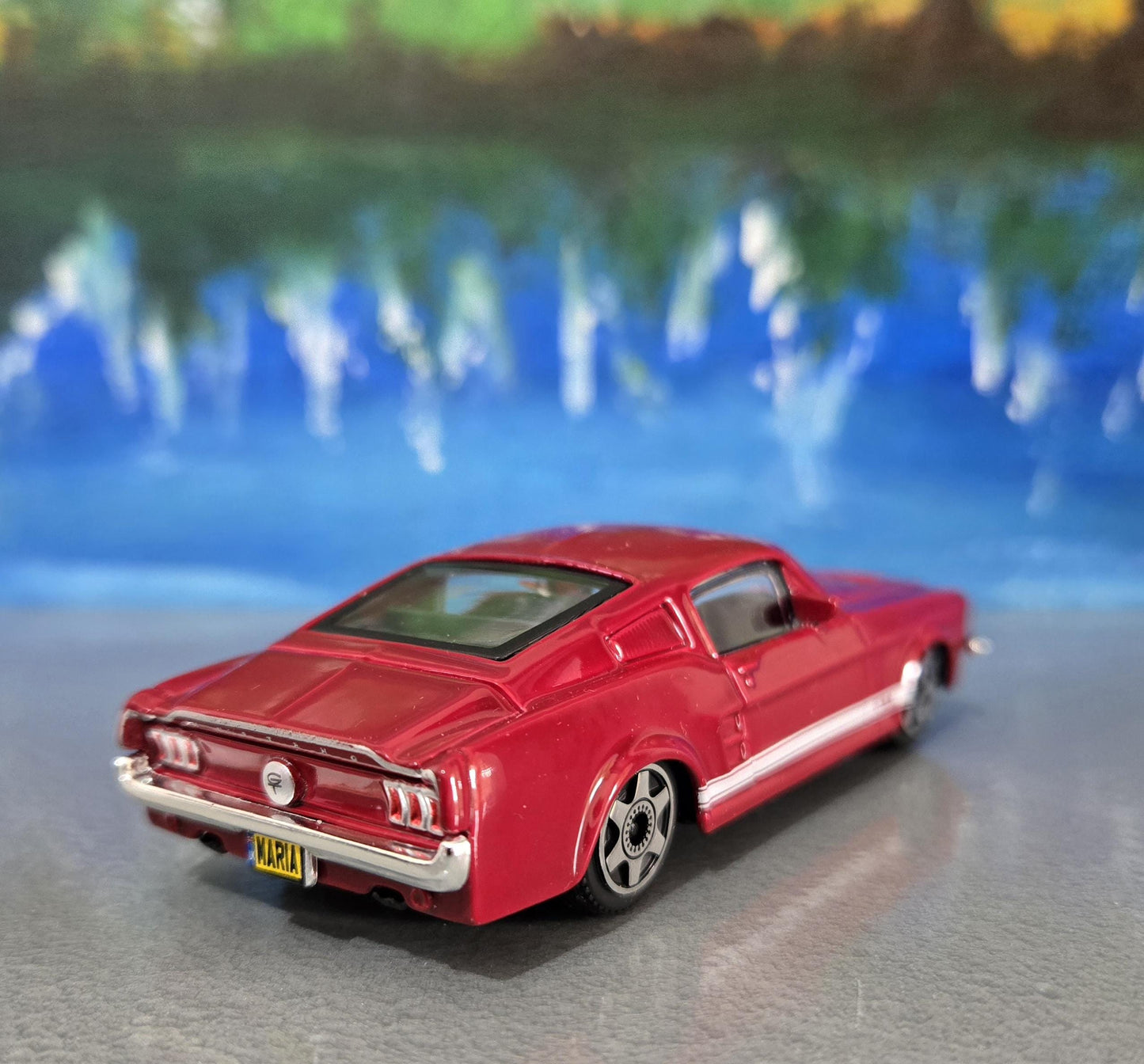 1967 Ford Mustang GT RED Diecast Model Car 1:43 Scale – Gift for Car Enthusiasts, Boys, Girls, Uncle, Grandad, Collectors New Boxed