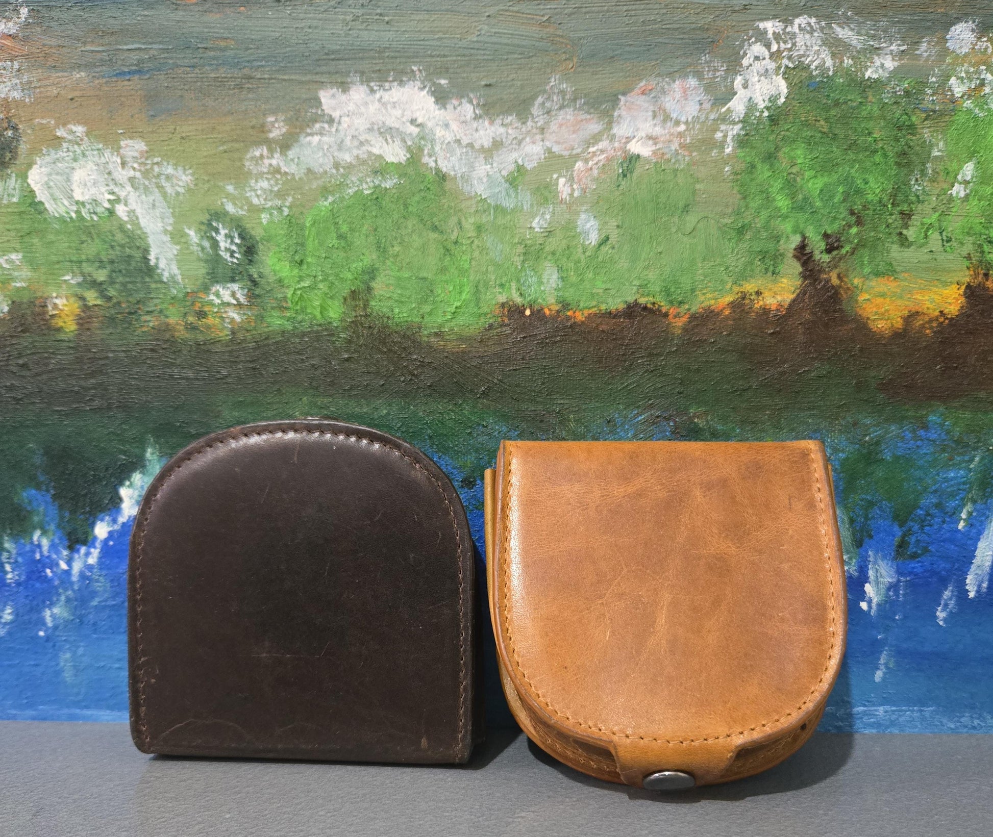 Premium Oiled Leather Horseshoe Coin Purse | Genuine Leather Unisex Wallet for Coins, Cash & Keys | Vintage Coin Holder