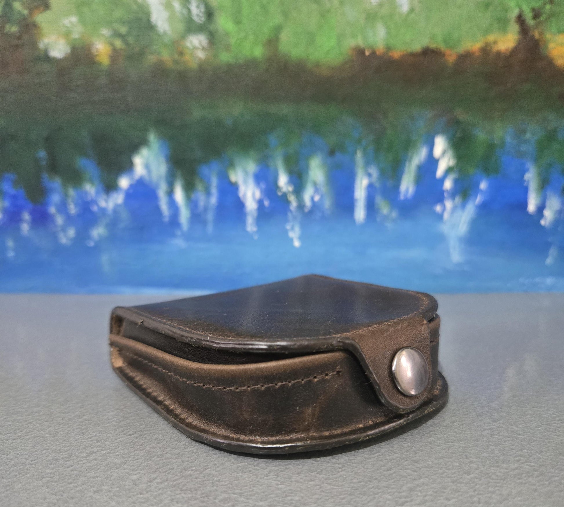 Premium Oiled Leather Horseshoe Coin Purse | Genuine Leather Unisex Wallet for Coins, Cash & Keys | Vintage Coin Holder