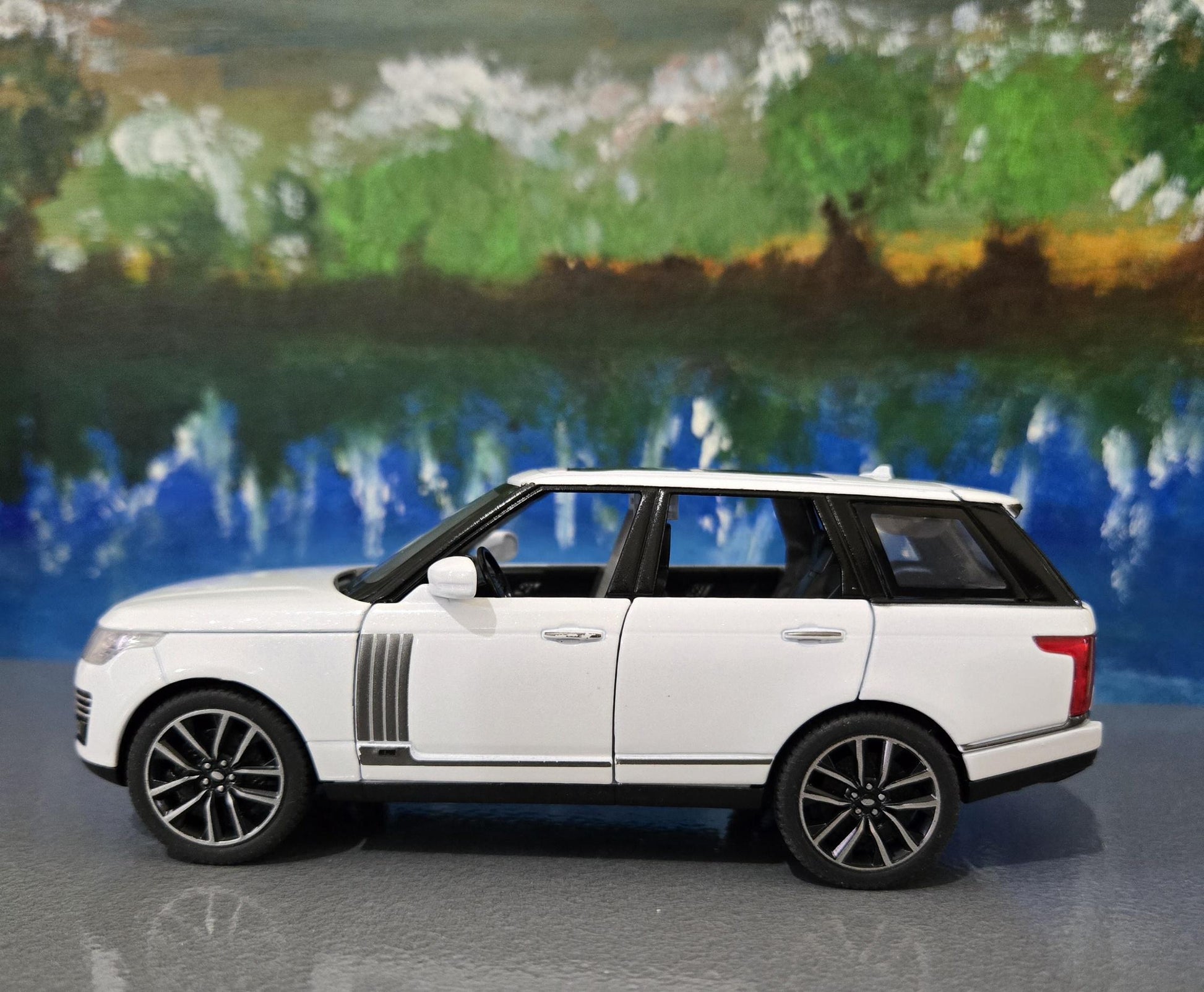 1:32 Land Rover Range Rover SV Diecast Model Car, Toy with Light & Sound - Personalised Gift for Him, 50th Anniversary Edition, Pearl White