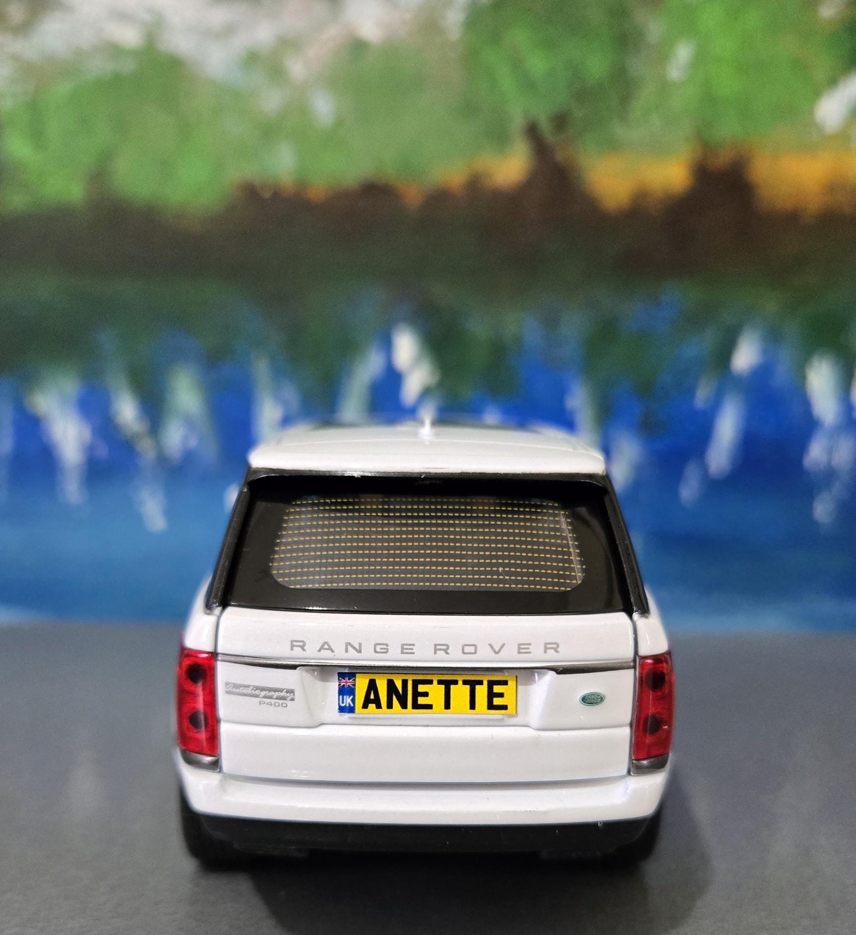 1:32 Land Rover Range Rover SV Diecast Model Car, Toy with Light & Sound - Personalised Gift for Him, 50th Anniversary Edition, Pearl White
