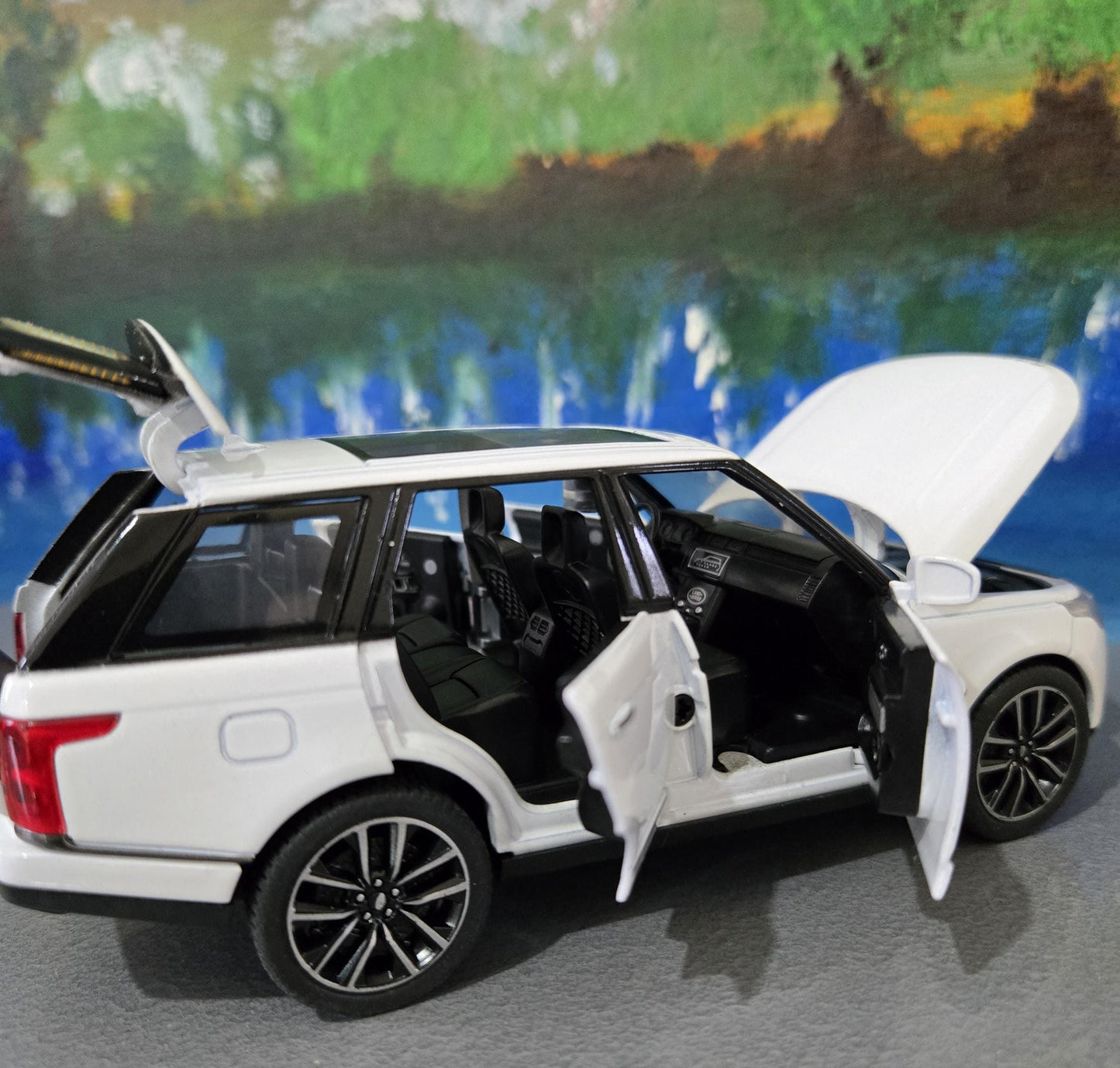 1:32 Land Rover Range Rover SV Diecast Model Car, Toy with Light & Sound - Personalised Gift for Him, 50th Anniversary Edition, Pearl White