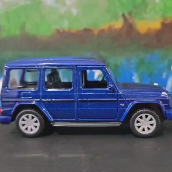 Mercedes G-Class Pearl Blue 1:38 Diecast SUV – Official Maisto Model with Personalized Name Plate | Boxed Gift for Dad, Kids, Collectors