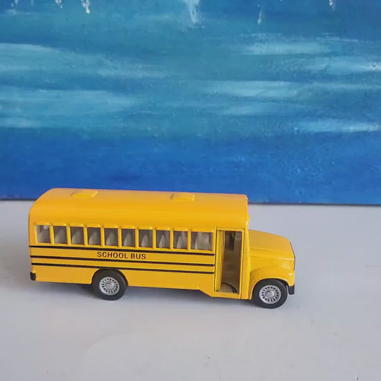 Personalized School Bus Diecast Model: Custom Number Plate Gift