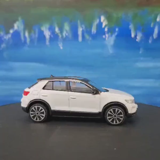 Personalized Plate VW T-Roc Toy Car 1:43 Scale - Kids Birthday Gift - Dad Mom Uncle Father Mother Gift - Boxed Collectible - 3 Colours Boxed
