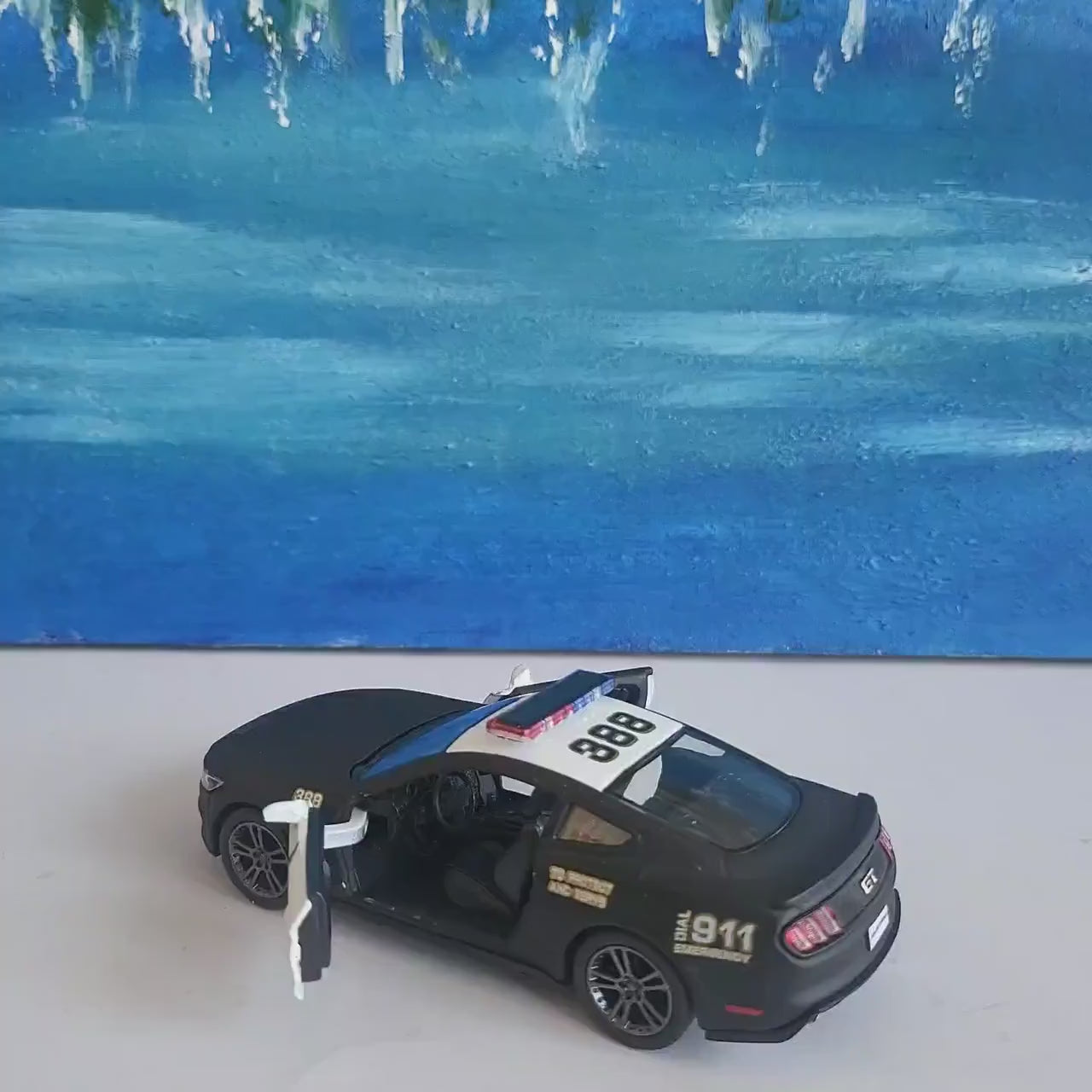 Kinsmart Ford Mustang GT 2015 Diecast Model 1:36 Scale – Licensed Collectible Car Toy – Personalized Gift for Dad, Brother, Kids, Boxed