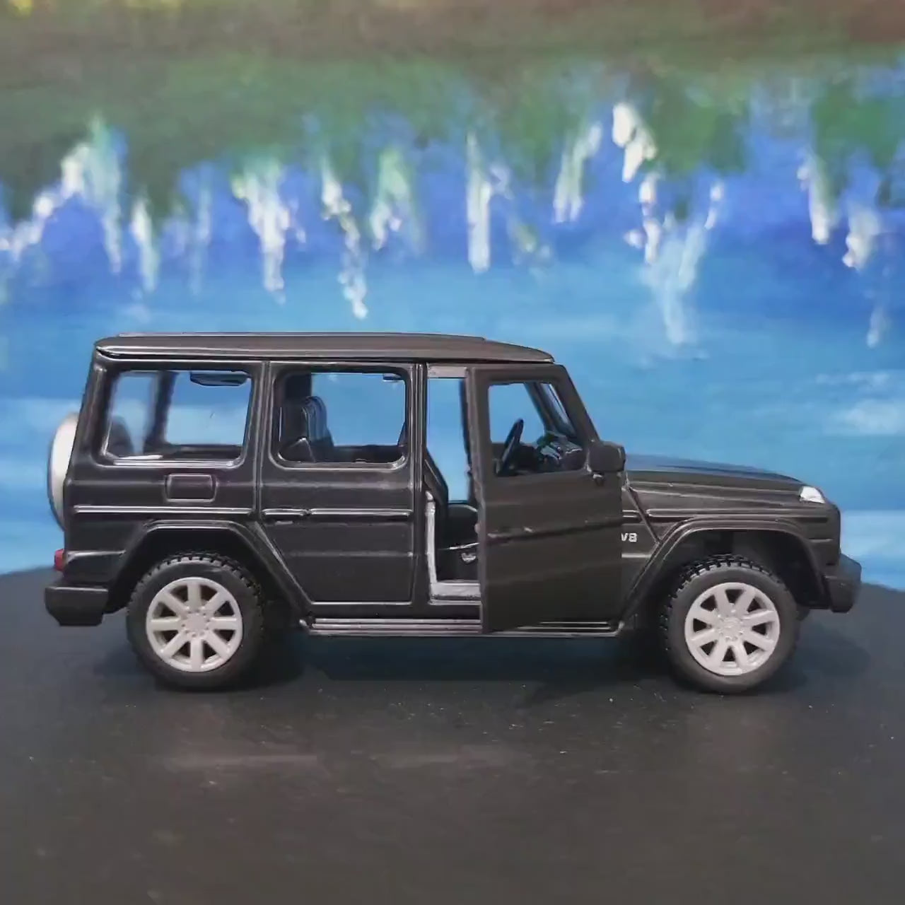 Personalized name plate Mercedes G-Class Diecast Model 11.5 cm | Officially Licensed SUV | Luxury Car Gift for Dad, Kids, Collectors | Boxed