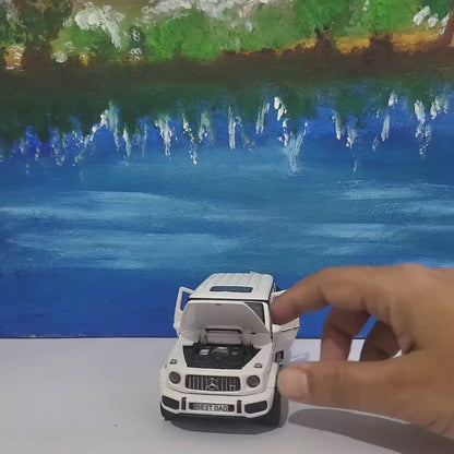 Mercedes AMG G 63 Diecast detailed collectable High End model mom dad boy girl Light Sound uncle dad Gift Boxed Sound Light Collection