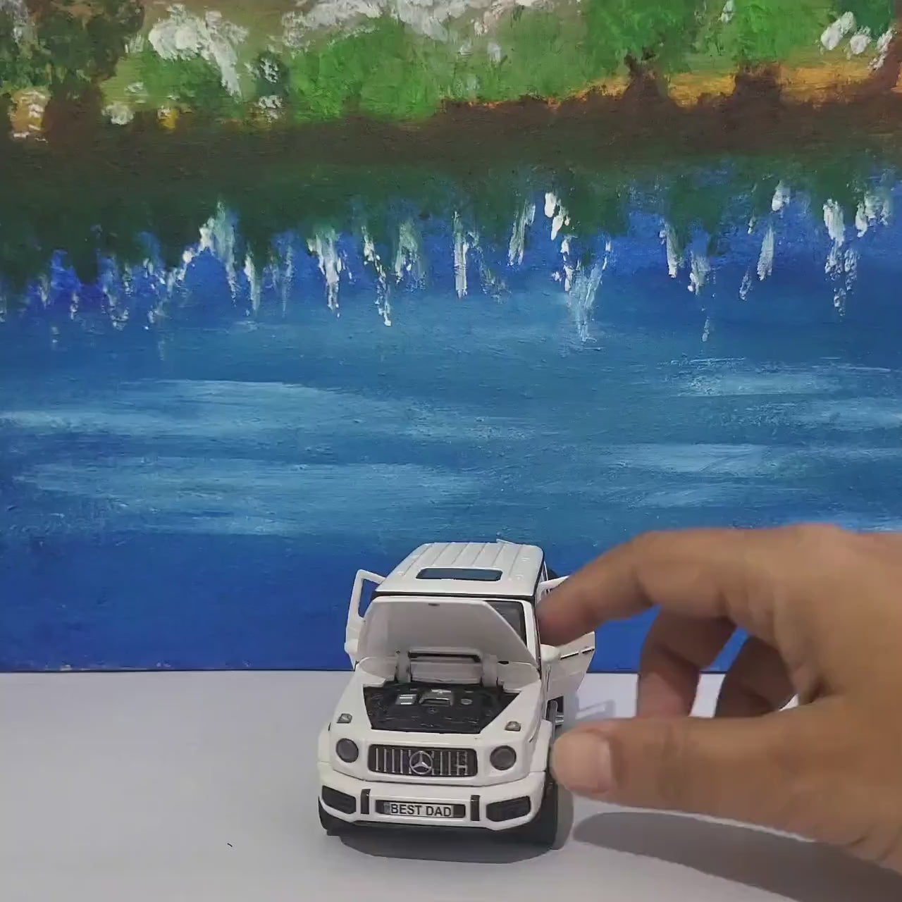 Mercedes AMG G 63 Diecast detailed collectable High End model mom dad boy girl Light Sound uncle dad Gift Boxed Sound Light Collection