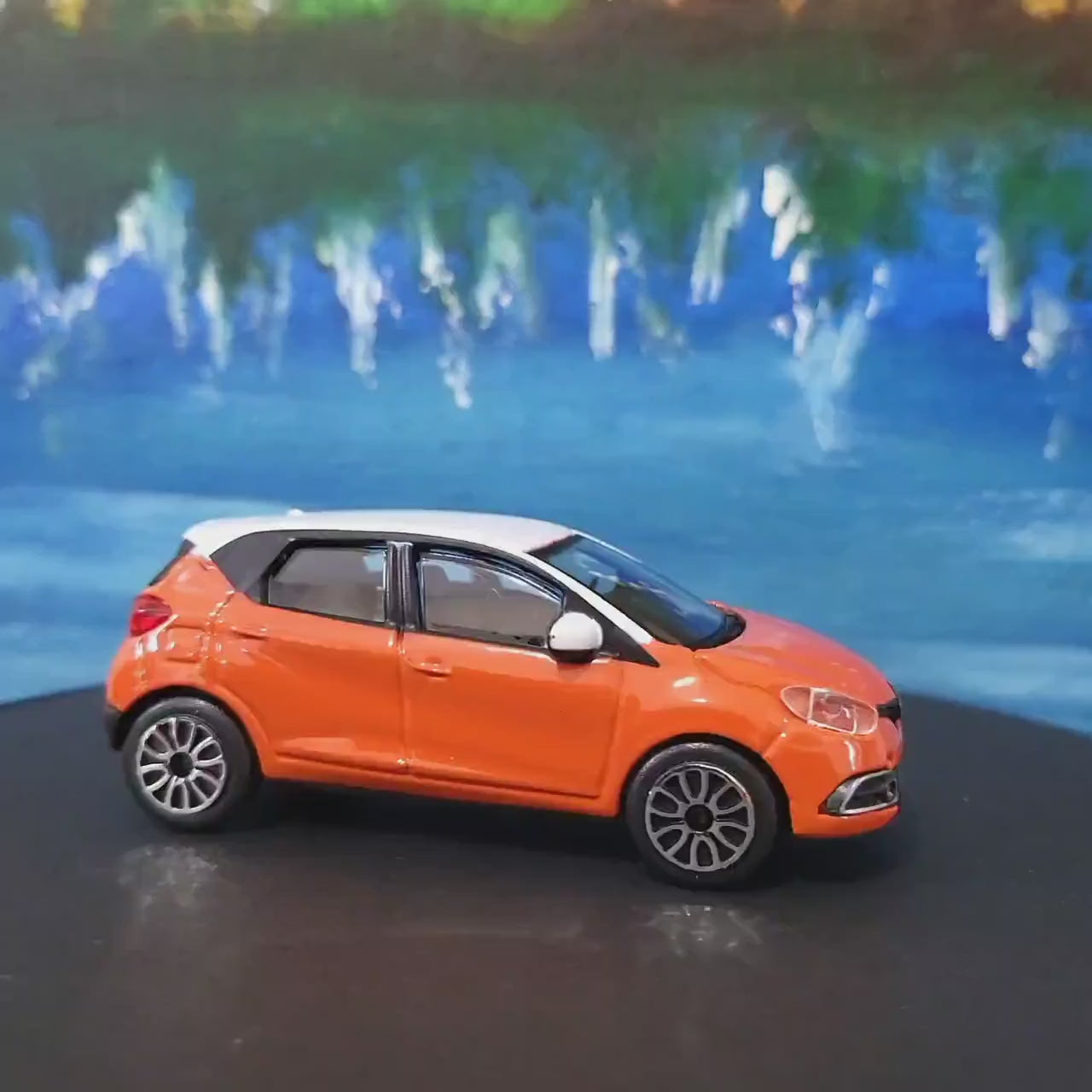 Personalised Renault CAPTUR Toy Car 1:43 Scale - Custom Name Plate - Gift for Boy, Girl, Dad, Mom, Birthday, Christmas Orange Boxed.