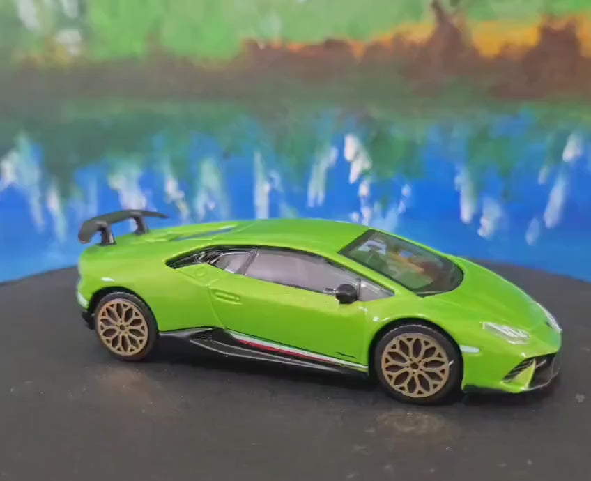 Lamborghini Huracan 1:43 Model Car – Personalized Plates | Gift for Boy, Girl, Dad, Mom, Uncle, Grandad | Birthday Christmas Present Boxed