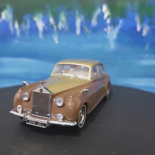 Rolls Royce Sand & Sable Oxford PERSONALISED Diecast Dad Sister Mom husband grandad wife Any Name BROTHER Case GIFT Boxed