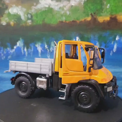 Mercedes-Benz Orange Unimog Truck 1:32 Scale – Premium Diecast Model Toy Gift for Boys, Girls, Dad, Uncle easter Christmas gift New Boxed