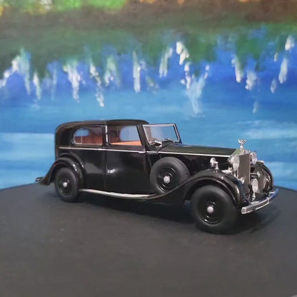 Personalized Rolls Royce Phantom 3 SdV Mulliner Black Oxford Diecast Model – Custom Name Gift for Dad, Mom, Husband, Wife, Sister, Grandad